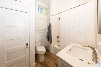1202 Pecan Street, Bastrop, TX 78602 - Photo 32
