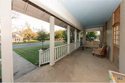 1202 Pecan Street, Bastrop, TX 78602 - Photo 10