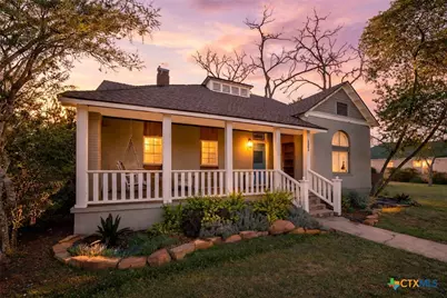 1202 Pecan Street, Bastrop, TX 78602 - Photo 1