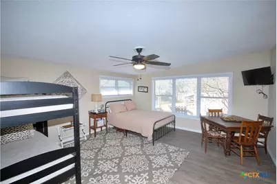 125 W Wallace Street, Gonzales, TX 78629 - Photo 8