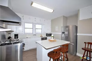 125 W Wallace St, Gonzales, TX 78629 - Photo 4