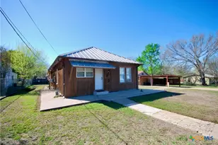 125 W Wallace St, Gonzales, TX 78629 - Photo 22