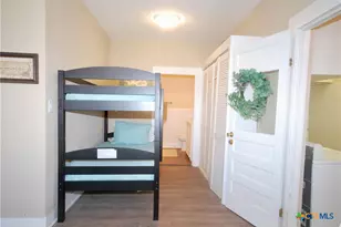 125 W Wallace St, Gonzales, TX 78629 - Photo 10