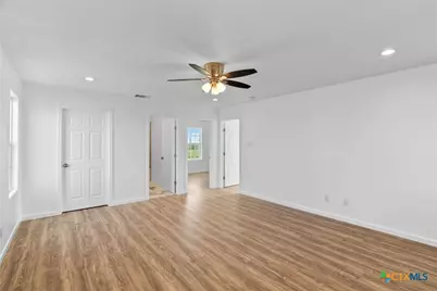 408 W Royal Oak Lane, Rockport, TX 78382 - Photo 8