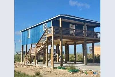 408 W Royal Oak Lane, Rockport, TX 78382 - Photo 1