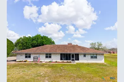 202 W Partridge Road, Victoria, TX 77905 - Photo 1