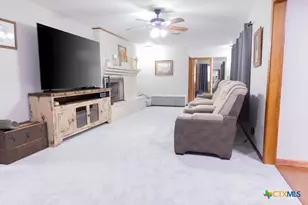 202 W Partridge Rd, Victoria, TX 77905 - Photo 8