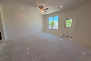 122 University Ave, Troy, TX 76579 - Photo 8