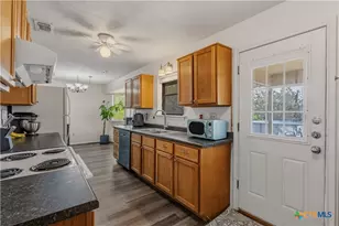 918 Marilyn Dr, Copperas Cove, TX 76522 - Photo 18