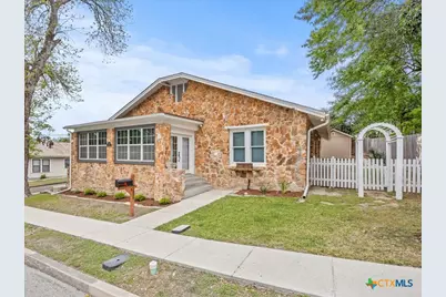 277 Magazine Avenue, New Braunfels, TX 78130 - Photo 4