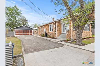 277 Magazine Avenue, New Braunfels, TX 78130 - Photo 2