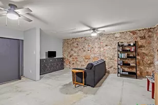 277 Magazine Ave, New Braunfels, TX 78130 - Photo 28