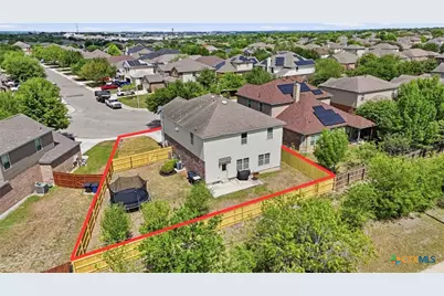 644 Peacock Lane, New Braunfels, TX 78130 - Photo 4