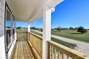 544 Buckskin Dr, Palacios, TX 77465 - Photo 10