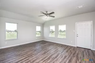 544 Buckskin Dr, Palacios, TX 77465 - Photo 12