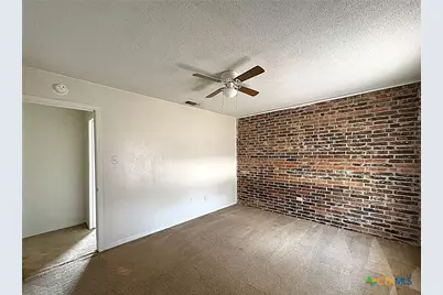 402 S 2nd Street #B, Copperas Cove, TX 76522 - Photo 8