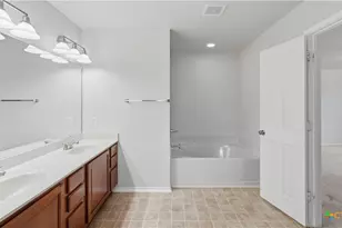 11004 Forest Pass Ct, Live Oak, TX 78233 - Photo 20