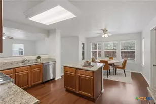 11004 Forest Pass Ct, Live Oak, TX 78233 - Photo 10