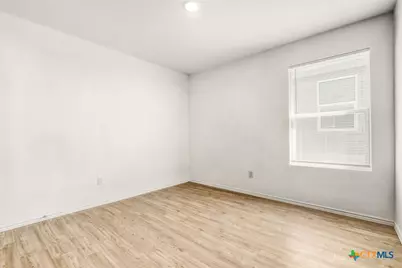 7102 Satellite Way, San Antonio, TX 78252 - Photo 6