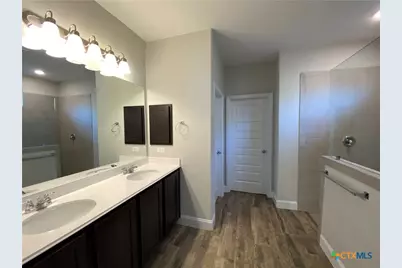 1331 Hillsong Street, New Braunfels, TX 78130 - Photo 12