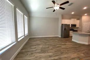 1331 Hillsong St, New Braunfels, TX 78130 - Photo 2