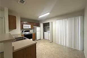 313 Creek St, Copperas Cove, TX 76522 - Photo 4