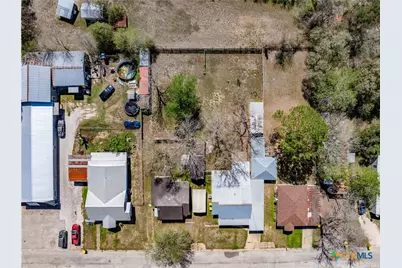 226 Thornton Street, Gonzales, TX 78629 - Photo 28