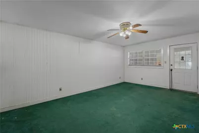 226 Thornton Street, Gonzales, TX 78629 - Photo 10