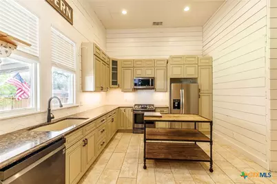 604 Saint Michael Street, Gonzales, TX 78629 - Photo 14