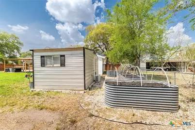 604 Saint Michael Street, Gonzales, TX 78629 - Photo 28