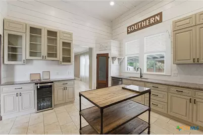604 Saint Michael Street, Gonzales, TX 78629 - Photo 14