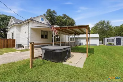 604 Saint Michael Street, Gonzales, TX 78629 - Photo 8