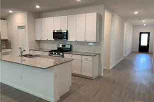 458 Fairy Duster Dr, New Braunfels, TX 78130 - Photo 4