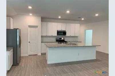 458 Fairy Duster Drive, New Braunfels, TX 78130 - Photo 8