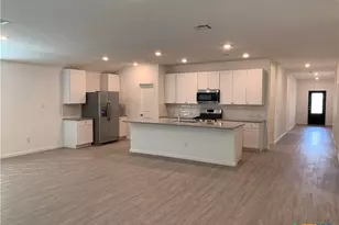 458 Fairy Duster Dr, New Braunfels, TX 78130 - Photo 14