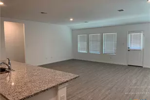 458 Fairy Duster Dr, New Braunfels, TX 78130 - Photo 10