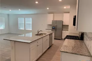 458 Fairy Duster Dr, New Braunfels, TX 78130 - Photo 6