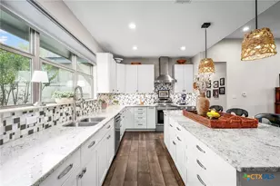 361 Rolling View Ct, Canyon Lake, TX 78133 - Photo 28