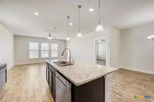 14615 Running Wolf, San Antonio, TX 78245 - Photo 8