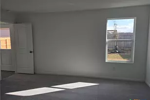 168 Wolf Crest Blvd, Seguin, TX 78155 - Photo 6