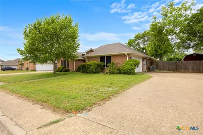 513 Skyline Drive, Copperas Cove, TX 76522 - Photo 2