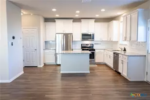 366 Silver Springs Bend, Kyle, TX 78640 - Photo 2