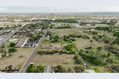 000 N Vine, Victoria, TX 77901 - Photo 6