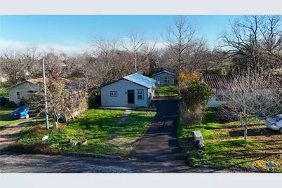 263 S Grape Avenue, New Braunfels, TX 78130 - Photo 10