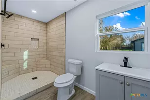 263 S Grape Ave, New Braunfels, TX 78130 - Photo 26