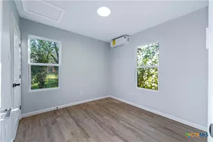 263 S Grape Ave, New Braunfels, TX 78130 - Photo 28