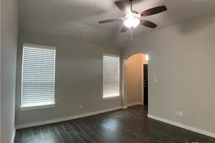 354 Creekside Curve, New Braunfels, TX 78130 - Photo 6