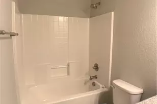 354 Creekside Curve, New Braunfels, TX 78130 - Photo 18