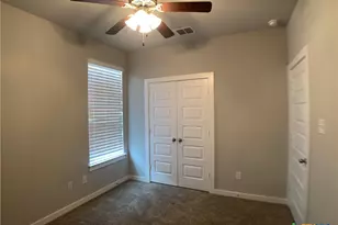 354 Creekside Curve, New Braunfels, TX 78130 - Photo 10