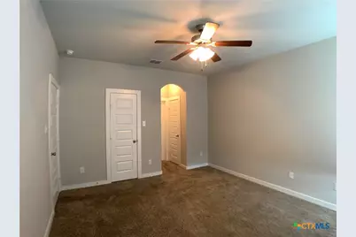 354 Creekside Curve, New Braunfels, TX 78130 - Photo 12